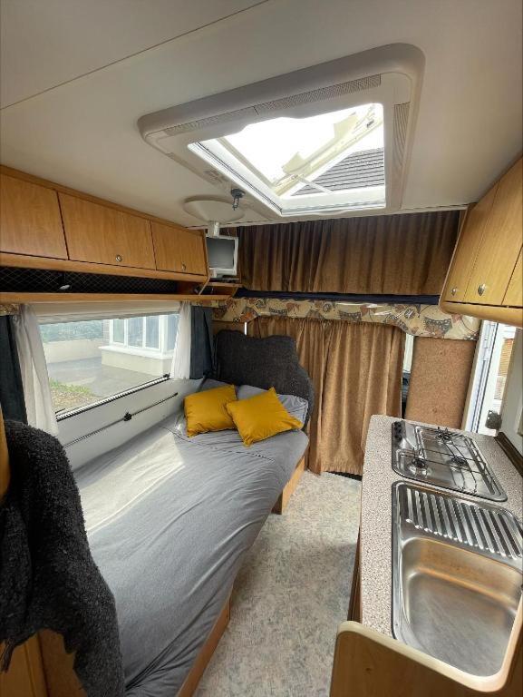 The Cosy Camper At Rockfield Park Ξενοδοχείο Γκάλγουεϊ Εξωτερικό φωτογραφία